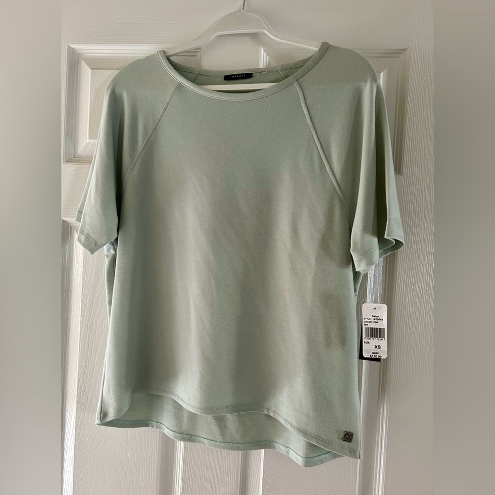 Natori loose-fit comfort wear short-sleeve sweatshirt.